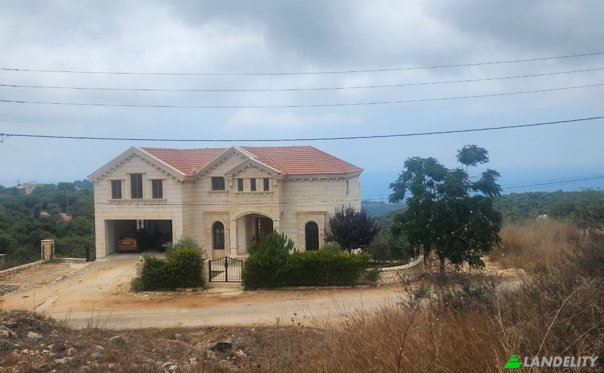 Villa for Sale Gharzouz, Jbeil, Mount Lebanon Governorate, Lebanon. Photo 5