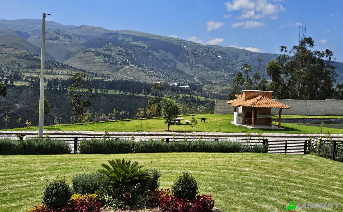 Single Family Home for Sale Tabacundo, Pedro Moncayo, Pichincha, Ecuador. Photo 3