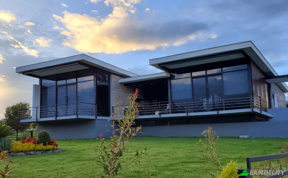 Single Family Home for Sale Tabacundo, Pedro Moncayo, Pichincha, Ecuador. Photo 1