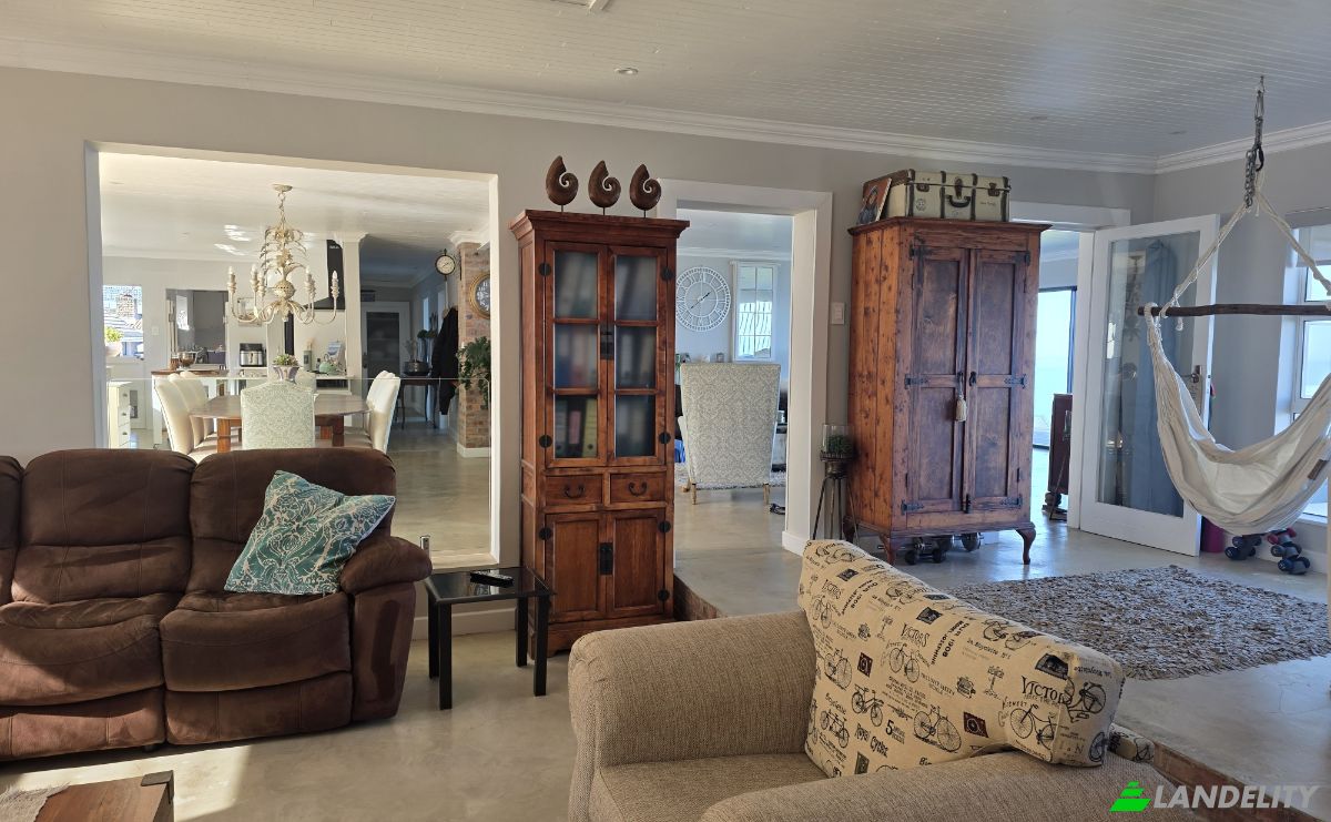 Single Family Home for Sale 42P Mellifera St, Dana Bay, Mossel Bay, Garden Route District Municipality, Western Cape, South Africa, 6510. Photo 11