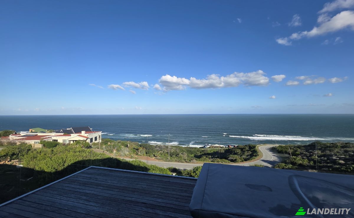 Single Family Home for Sale 42P Mellifera St, Dana Bay, Mossel Bay, Garden Route District Municipality, Western Cape, South Africa, 6510. Photo 25