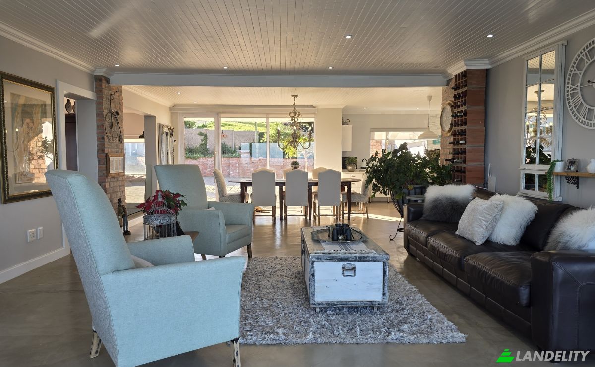 Single Family Home for Sale 42P Mellifera St, Dana Bay, Mossel Bay, Garden Route District Municipality, Western Cape, South Africa, 6510. Photo 5