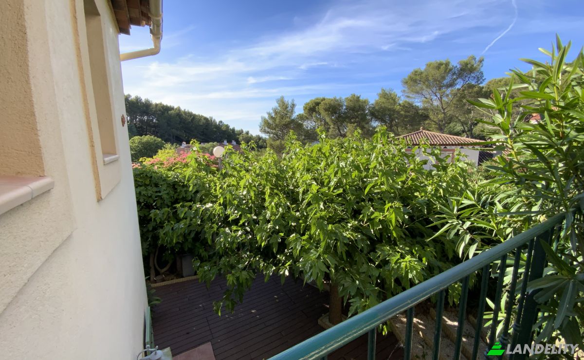 Single Family Home for Sale 489 Chem de la Mauniere, 83400 Hyeres, Hyeres, Var, Provence-Alpes-Cote dAzur, France. Photo 1