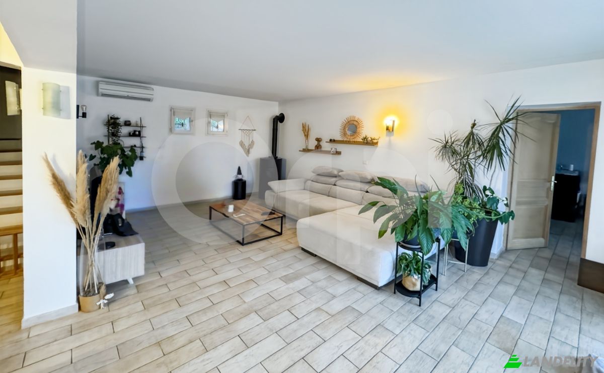 Single Family Home for Sale 513 Chem des Chateaux deau, 83200 Le Revest-les-Eaux, Le Revest-les-Eaux, Var, Provence-Alpes-Cote dAzur, France. Photo 6