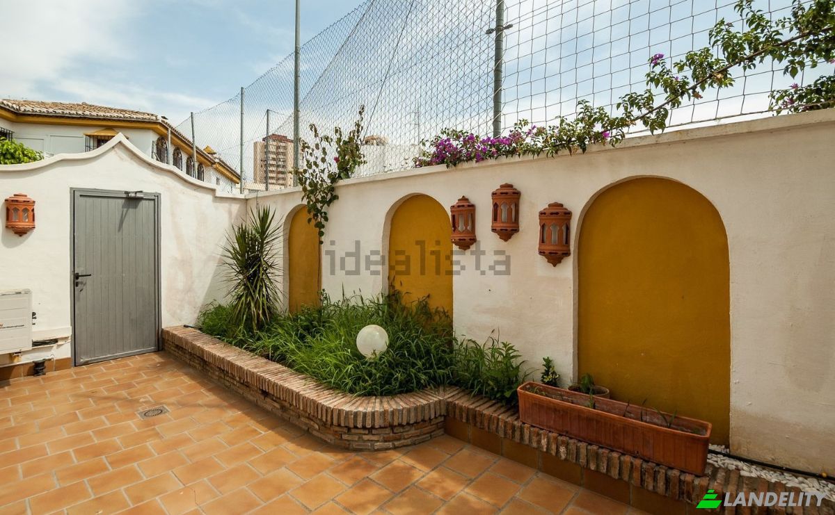 Townhouse for Sale Av Margaret Pitarch, Fuengirola, Malaga, Province of Malaga, Andalusia, Spain. Photo 12