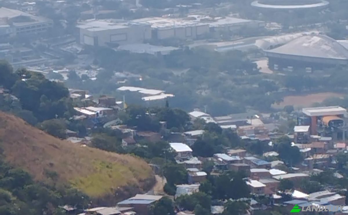 Investing/Development for Sale Via a Cristo Rey, Los Cristales Tejares, Cali, Valle del Cauca, Colombia. Photo 2