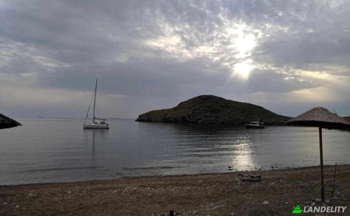 Land Lot for Sale Siros Ermoupoli 841 00, Ermoupoli, Southern Aegean, Decentralized Administration of the Aegean, Greece. Photo 2
