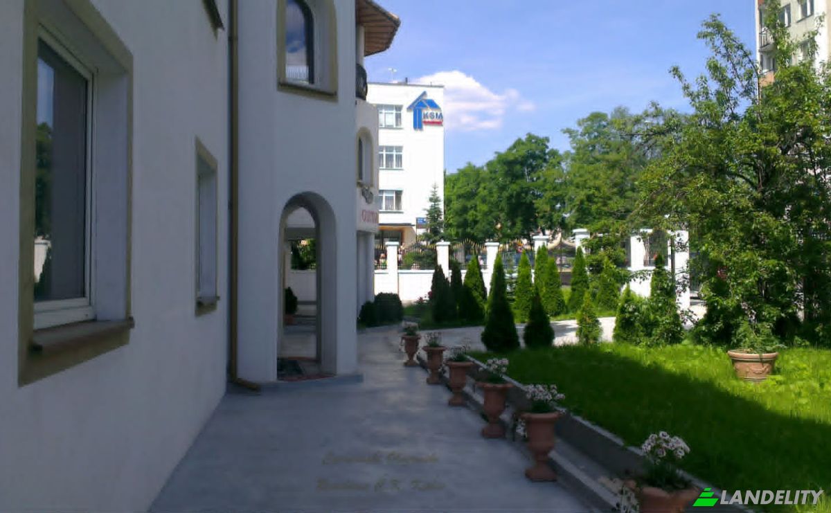 Mansion for Sale Kujawska 55, 25-344 Kielce, Kielce, Swietokrzyskie Voivodeship, Poland. Photo 3