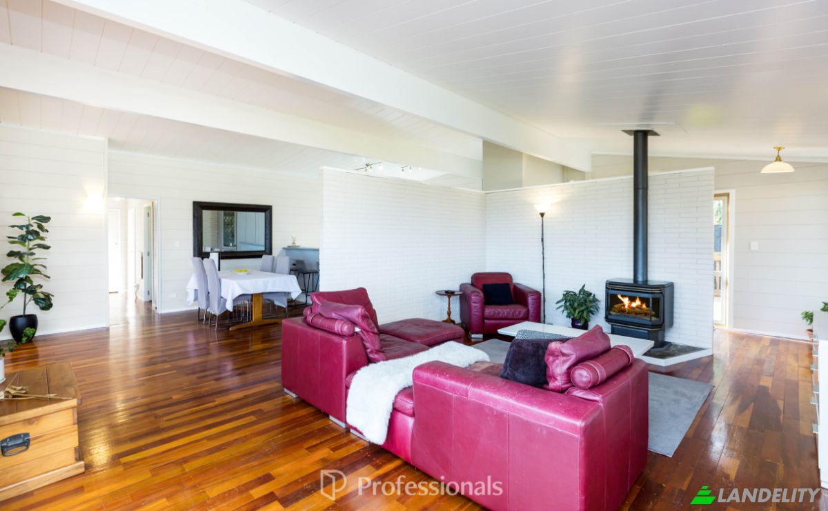Single Family Home for Sale 52 Cypress Drive, Maungaraki, Lower Hutt 5010, Lower Hutt, Lower Hutt City, Wellington Region, New Zealand. Photo 2