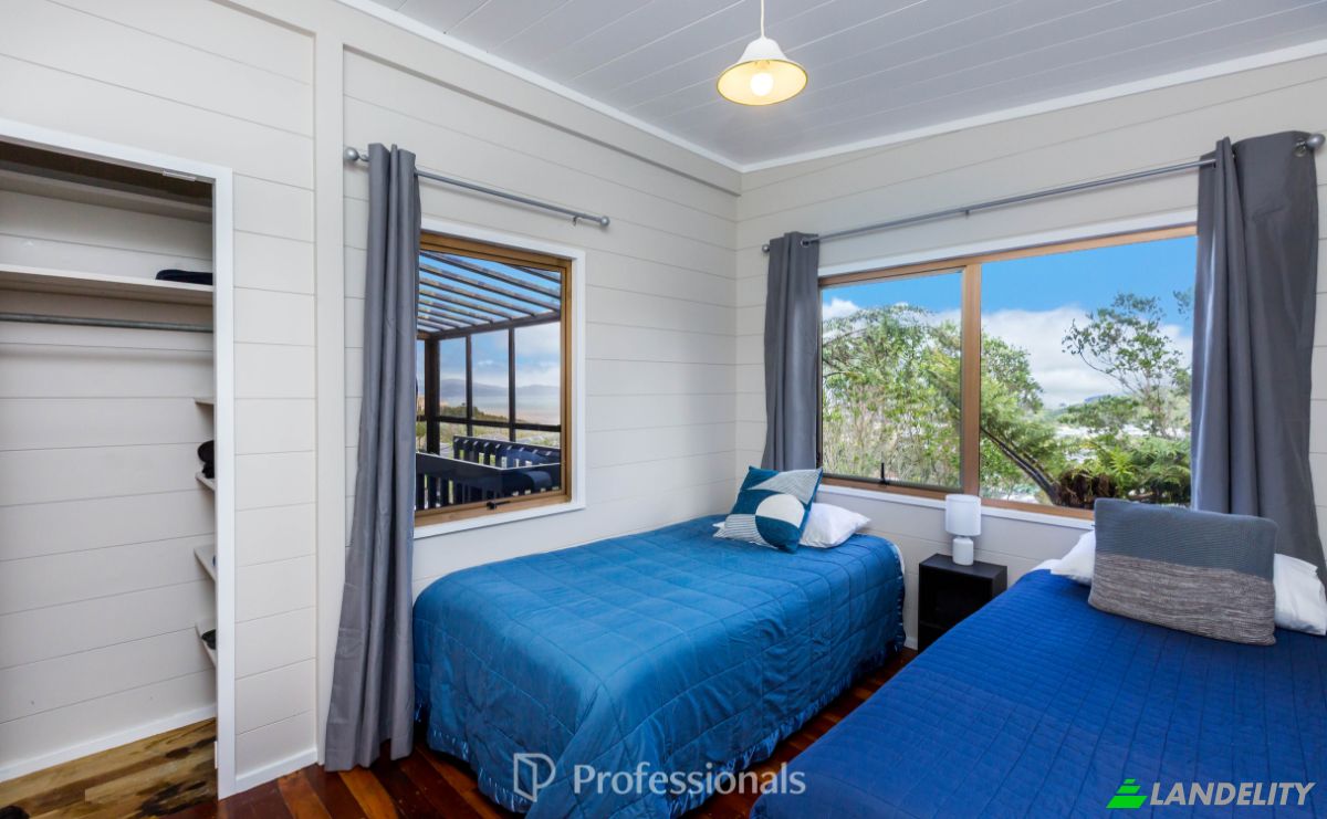 Single Family Home for Sale 52 Cypress Drive, Maungaraki, Lower Hutt 5010, Lower Hutt, Lower Hutt City, Wellington Region, New Zealand. Photo 12