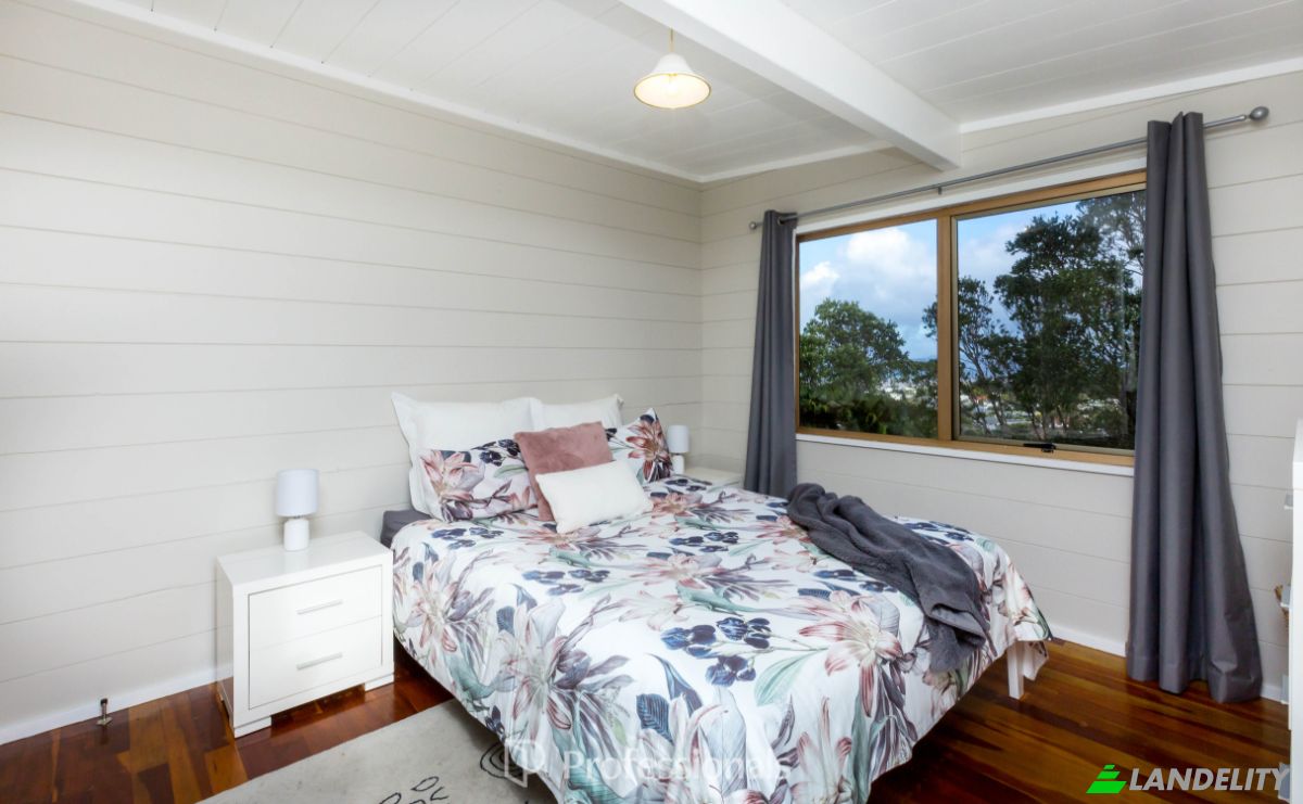 Single Family Home for Sale 52 Cypress Drive, Maungaraki, Lower Hutt 5010, Lower Hutt, Lower Hutt City, Wellington Region, New Zealand. Photo 9