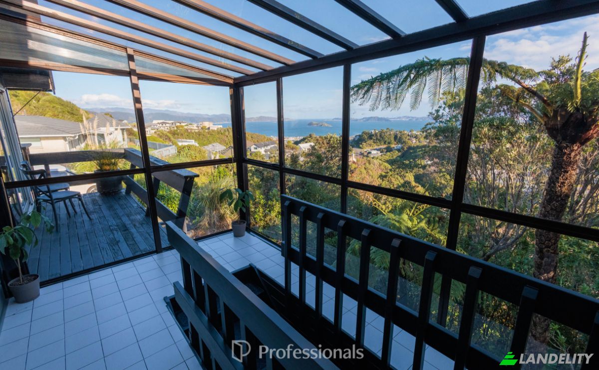 Single Family Home for Sale 52 Cypress Drive, Maungaraki, Lower Hutt 5010, Lower Hutt, Lower Hutt City, Wellington Region, New Zealand. Photo 15