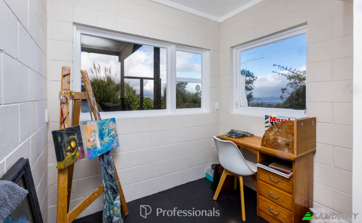 Single Family Home for Sale 52 Cypress Drive, Maungaraki, Lower Hutt 5010, Lower Hutt, Lower Hutt City, Wellington Region, New Zealand. Photo 22