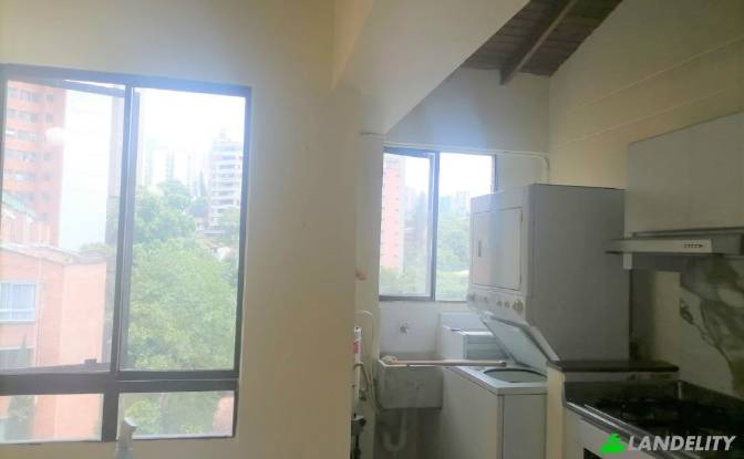 Departamento en venta Cra local, El Poblado. Foto#2