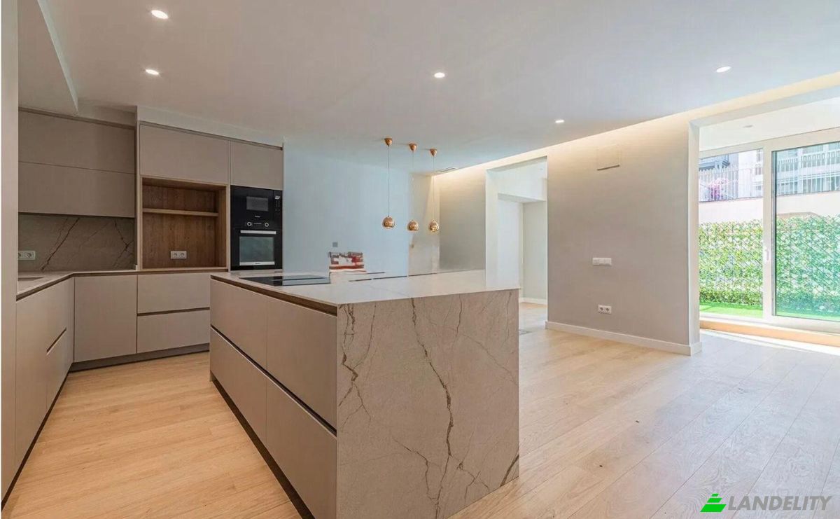Apartment for Sale Carrer de Bergara, Eixample, Barcelona, Catalonia, Spain. Photo 3