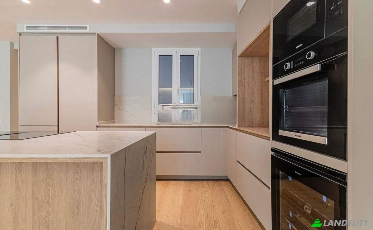 Apartment for Sale Carrer de Bergara, Eixample, Barcelona, Catalonia, Spain. Photo 4