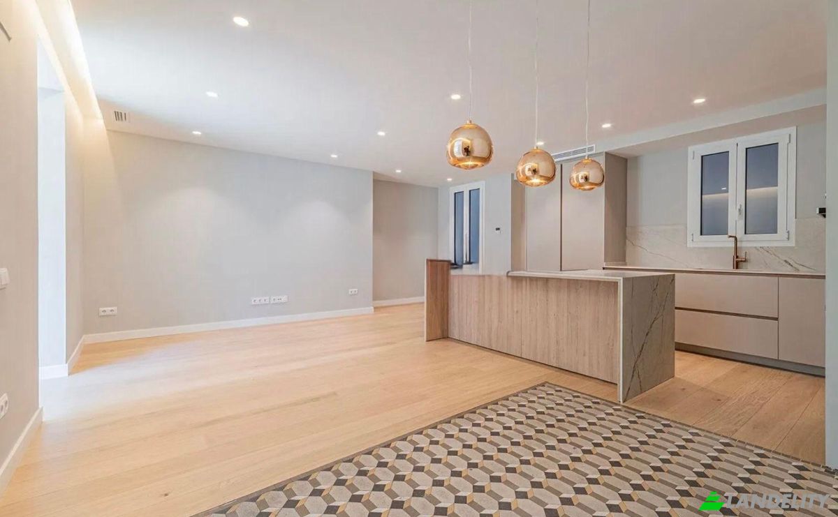 Apartment for Sale Carrer de Bergara, Eixample, Barcelona, Catalonia, Spain. Photo 5