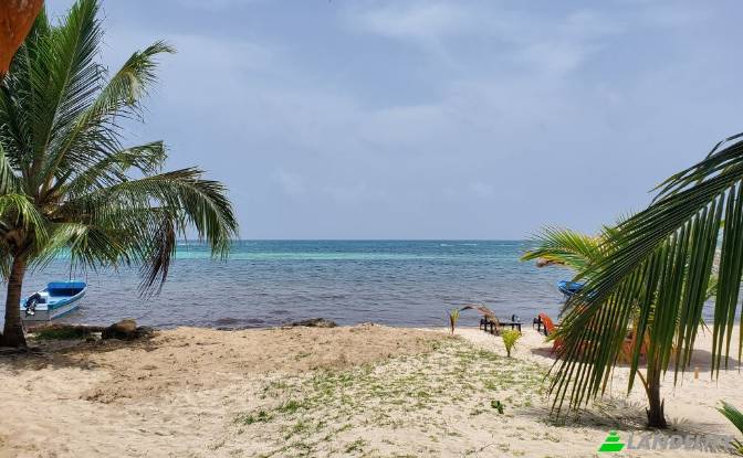 Single Family Home for Sale Corn Islands. Photo#2 Single Family Home for Sale Corn Islands. Photo#2