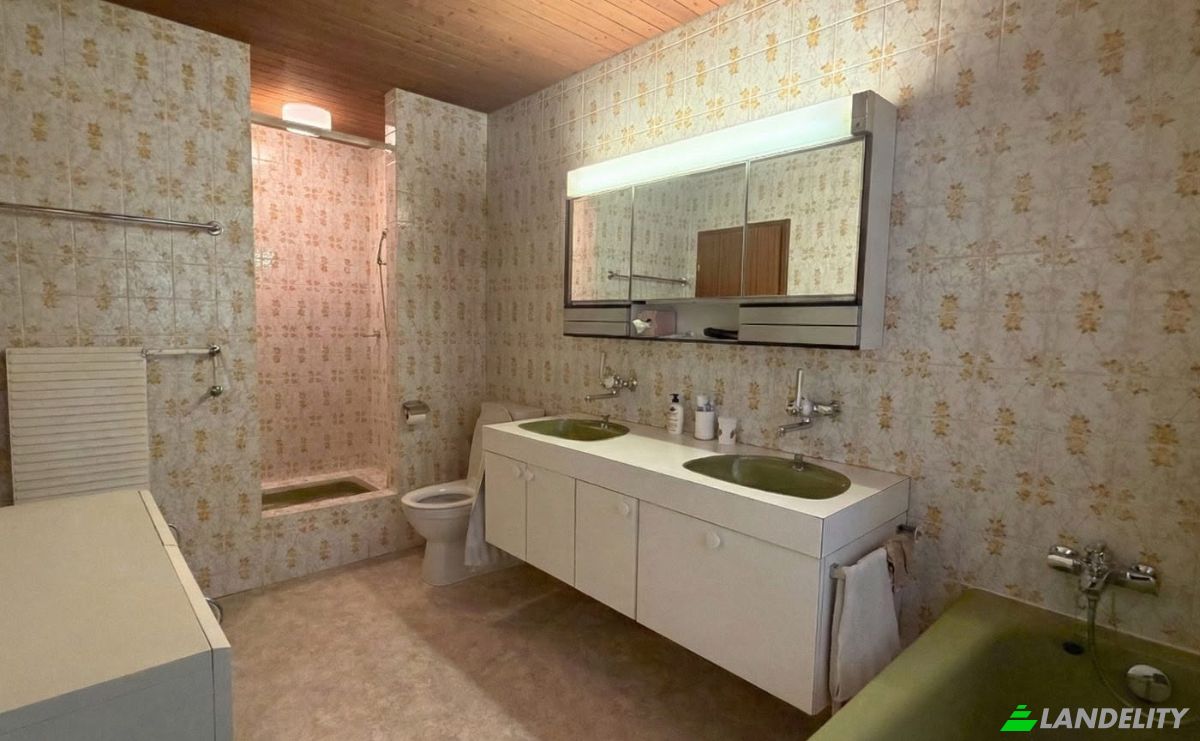 Single Family Home for Sale Obere Zollgasse 45, 3072 Ostermundigen, Ostermundigen, Bern-Mittelland District, Canton of Bern, Switzerland. Photo 2