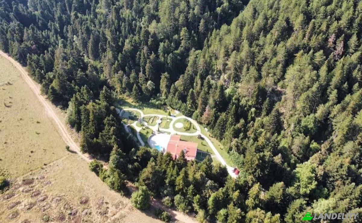 Villa for Sale Elassona 402 00, Karia, Thessalia, Decentralized Administration of Thessaly and Central Greece, Greece. Photo 2