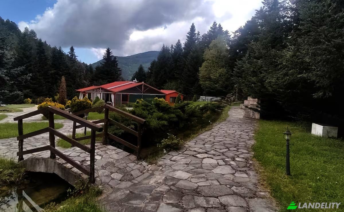 Villa for Sale Elassona 402 00, Karia, Thessalia, Decentralized Administration of Thessaly and Central Greece, Greece. Photo 4