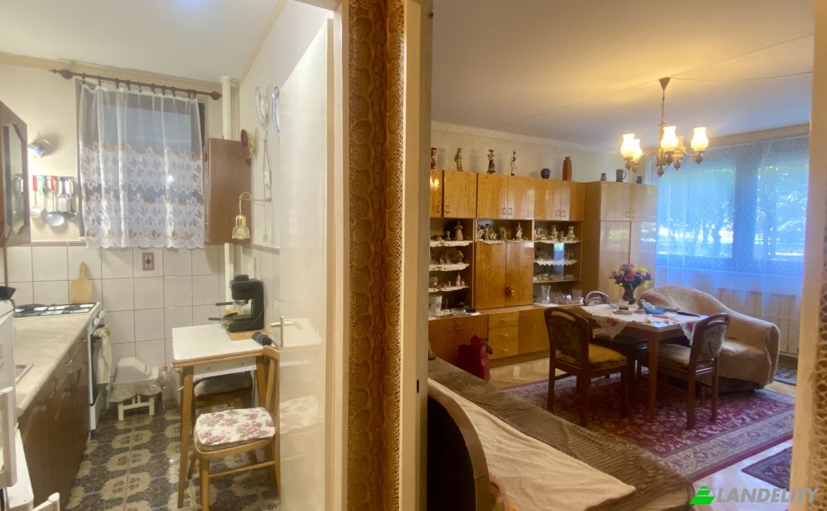 Apartment for Sale Budapest, Hungary, Robert Karoly korut 14a, 1138 Hungary. Photo 4