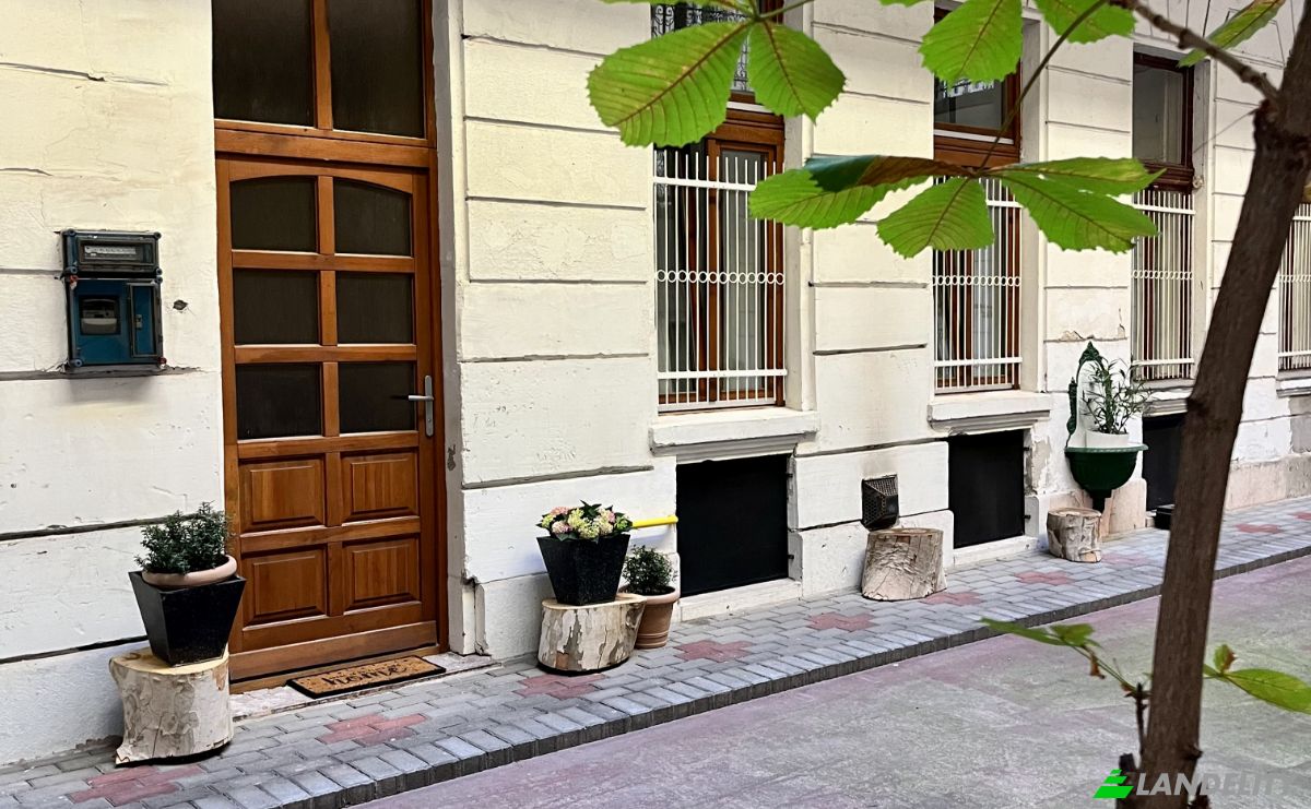 Apartment for Sale Budapest, Hungary, Szentkiralyi u 49, 1088 Hungary. Photo 12