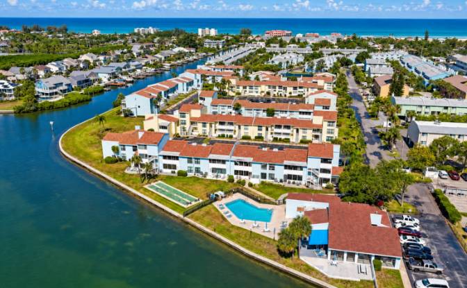 Condo for Sale - Indian Rocks Beach, United States