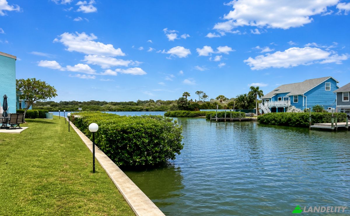 Condo for Sale 1 Windrush Blvd, Indian Rocks Beach, Pinellas County, Florida, United States, FL 33785, USA. Photo 15