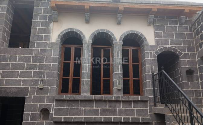 Commercial Building for Sale - Diyarbakir, Turkiye