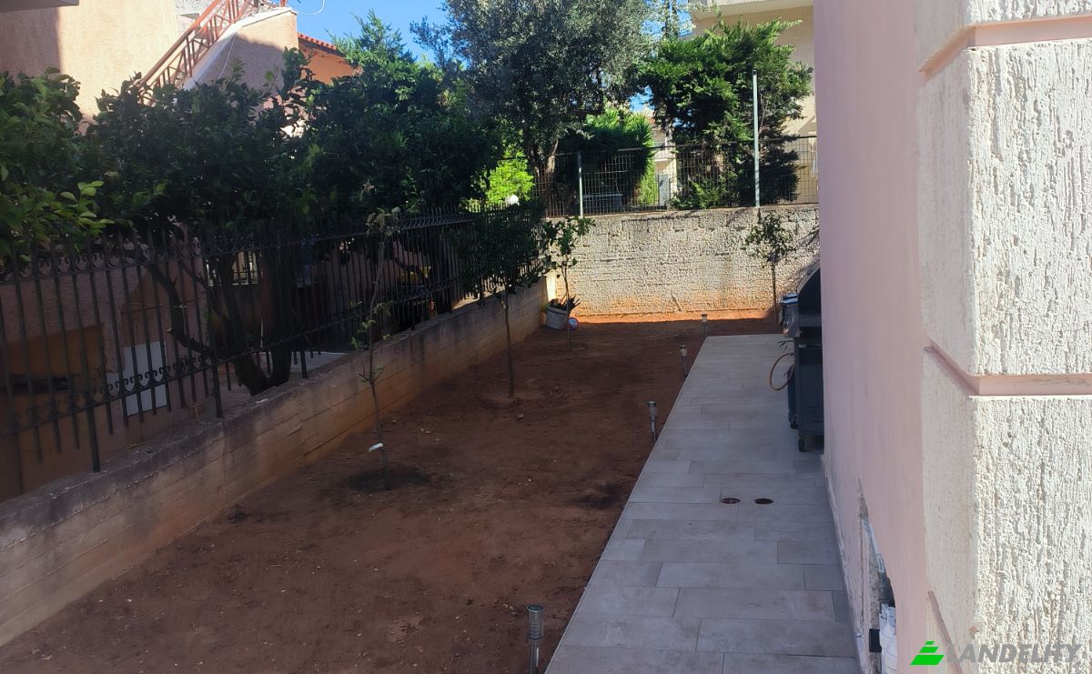 Triplex for Sale Agiou Vlasiou 13, Nea Makri 190 05, Nea Makri, Attica, Decentralized Administration of Attica, Greece. Photo 4