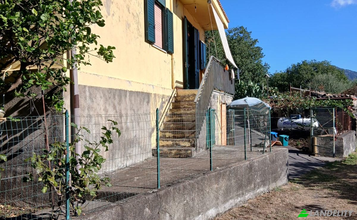 Villa for Sale Via Pietramarina, 95012 Verzella CT, Verzella, Metropolitan city of Catania, Sicily, Italy. Photo 9