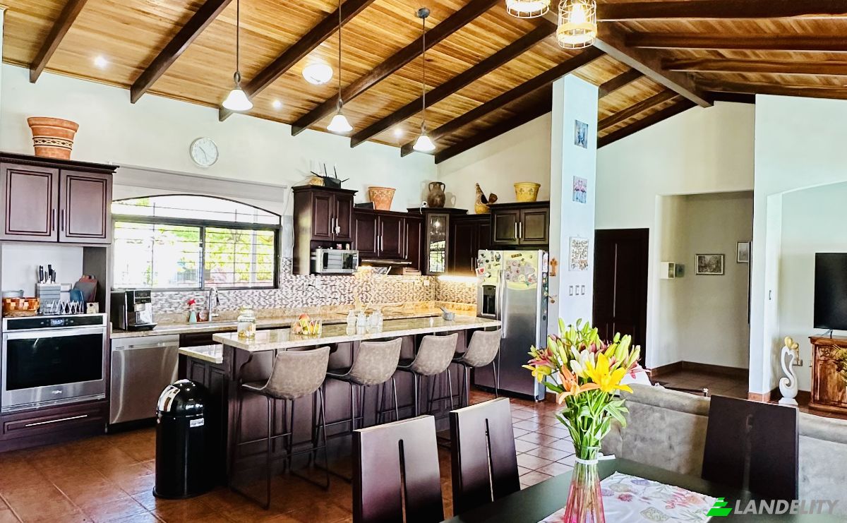 Single Family Home for Sale Provincia de Alajuela, Sonora, Poas, Alajuela Province, Costa Rica. Photo 4