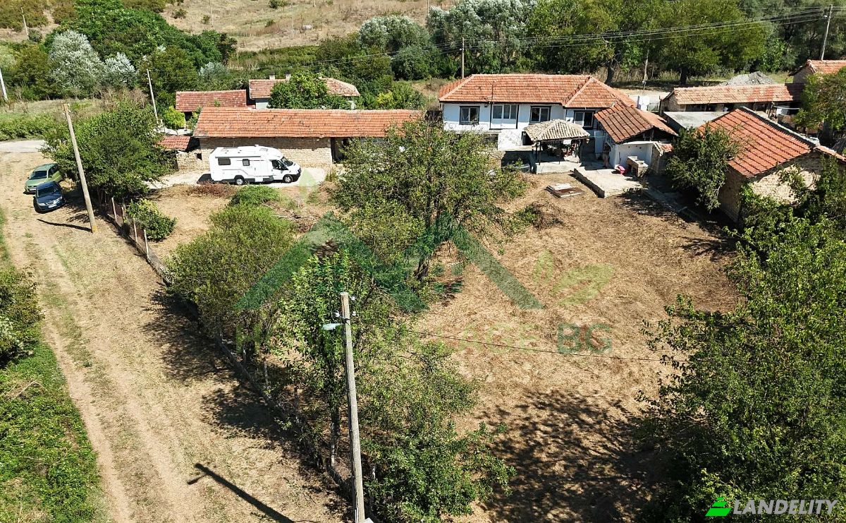 Mansion for Sale 9225 Petrov dol, Petrov dol, Provadia, Varna, Bulgaria. Photo 12