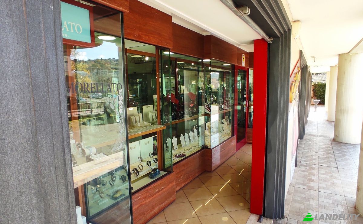Business for Sale Via del Gallitello, 102, 85100 Potenza PZ, Potenza, Province of Potenza, Basilicata, Italy. Photo 9