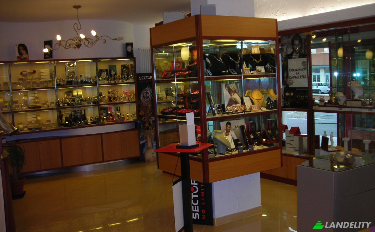 Business for Sale Via del Gallitello, 102, 85100 Potenza PZ, Potenza, Province of Potenza, Basilicata, Italy. Photo 12