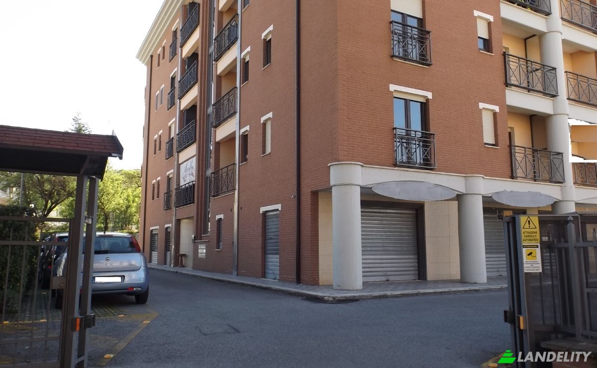 Business for Sale Via del Gallitello, 102, 85100 Potenza PZ, Potenza, Province of Potenza, Basilicata, Italy. Photo 5