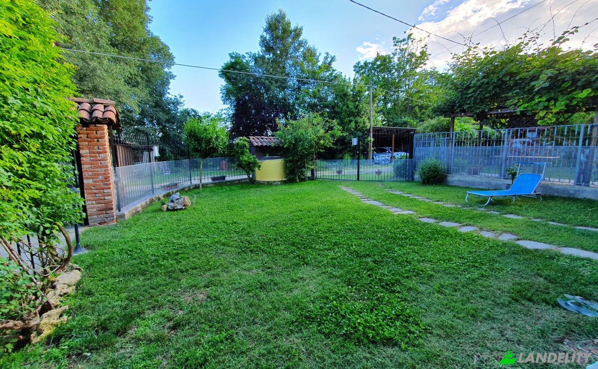 Single Family Home for Sale Strada Bricco Miglino, Montafia, Province of Asti, Piedmont, Italy, At 14014, 14014 Montafia AT. Photo 17