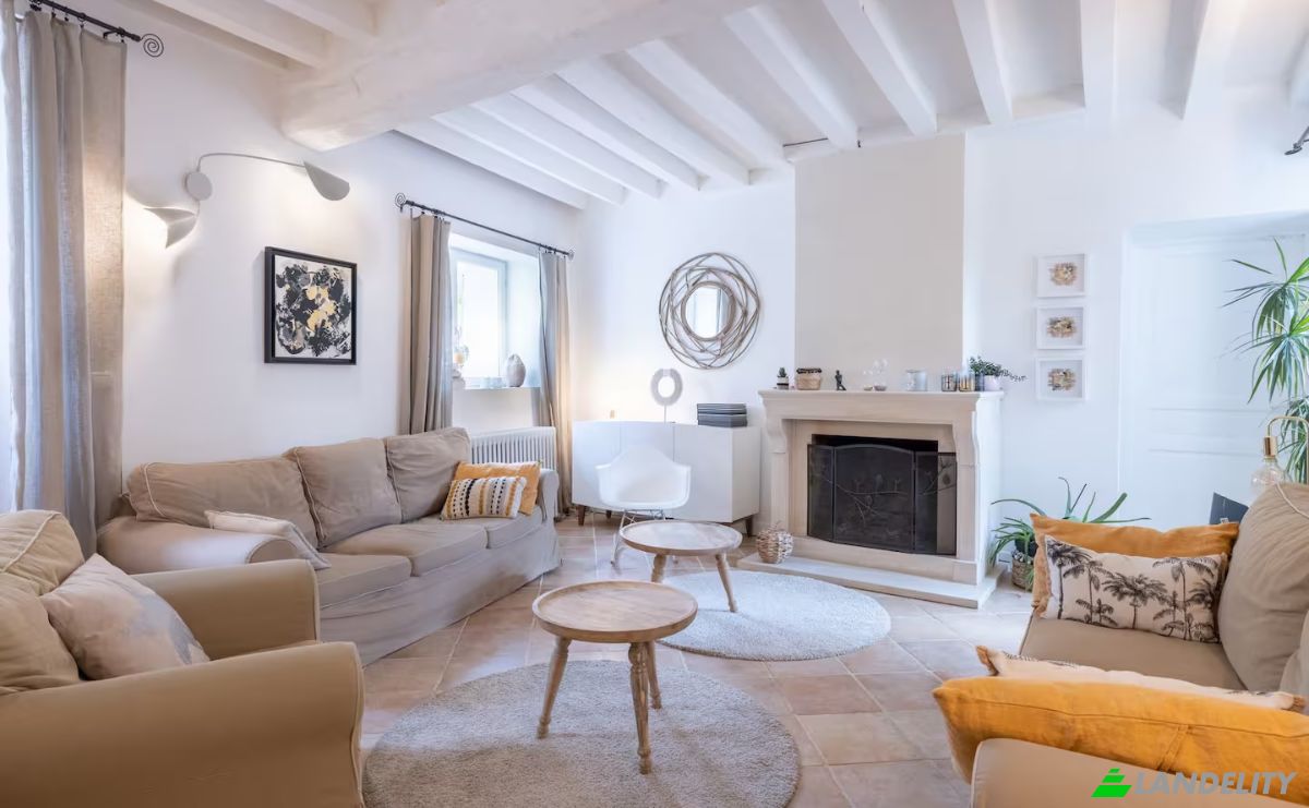 Single Family Home for Sale 66 Rue de la Republique, 78650 Beynes, Beynes, Yvelines, Ile-de-France, France. Photo 8