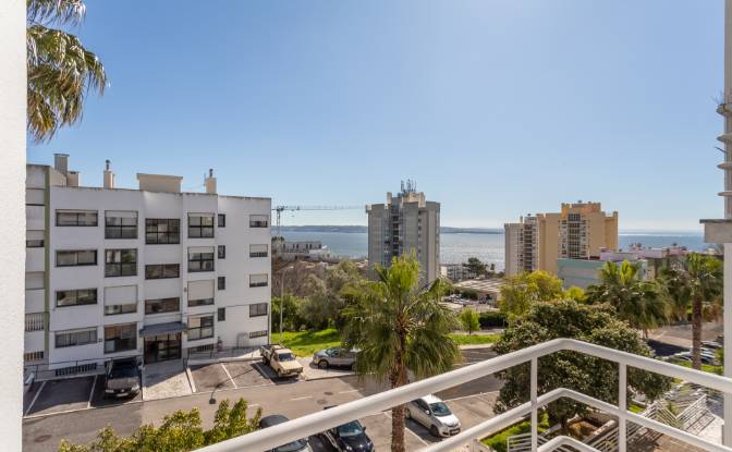 Apartment for Sale R Elisiario Carvalho 11. Photo#1 Apartment for Sale R Elisiario Carvalho 11. Photo#1
