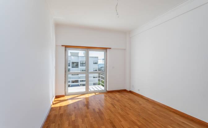 Apartment for Sale R Elisiario Carvalho 11. Photo#4 Apartment for Sale R Elisiario Carvalho 11. Photo#4