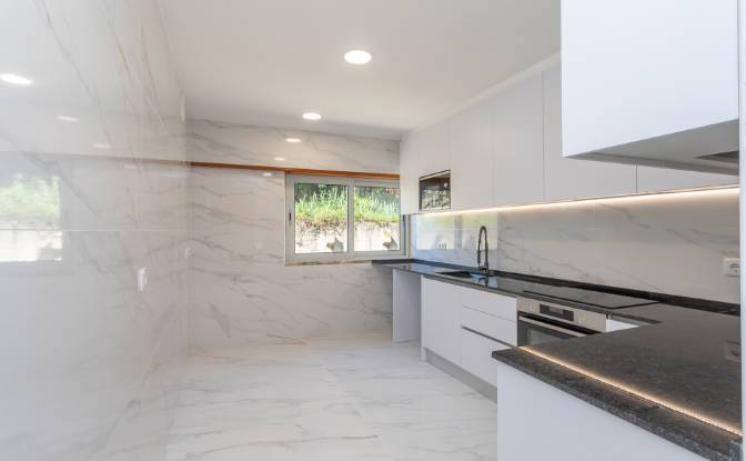 Apartment for Sale R Elisiario Carvalho 11. Photo#8 Apartment for Sale R Elisiario Carvalho 11. Photo#8