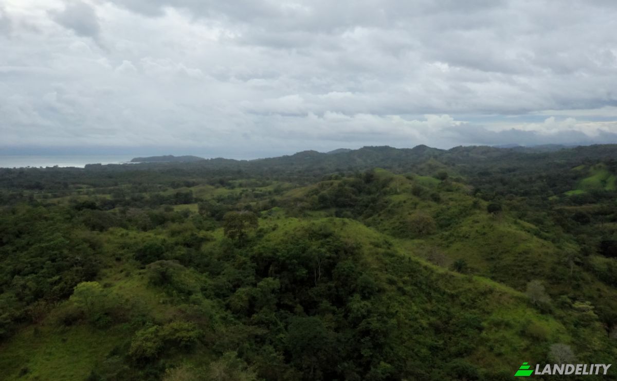 Investing/Development for Sale Provincia de Veraguas, Santa Catalina, Sona District, Veraguas Province, Panama. Photo 3