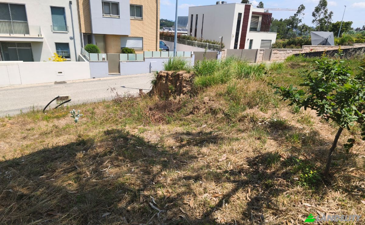 Land Lot for Sale R de Craveiro Lopes 24, 4415-092 Pedroso, Pedroso, Vila Nova de Gaia, Porto District, Portugal. Photo 4