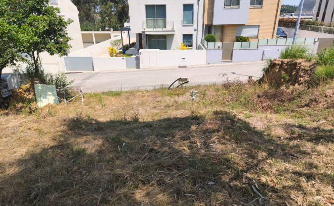 Land Lot for Sale R de Craveiro Lopes 24. Photo#5 Land Lot for Sale R de Craveiro Lopes 24. Photo#5