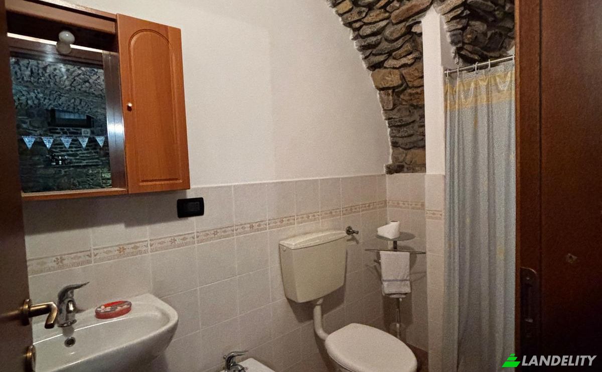 Apartment for Sale Vico Santa Croce, 18027 Pontedassio IM, Pontedassio, Province of Imperia, Liguria, Italy. Photo 23