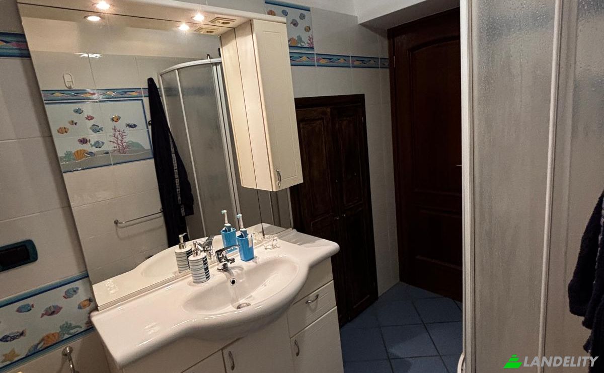 Apartment for Sale Vico Santa Croce, 18027 Pontedassio IM, Pontedassio, Province of Imperia, Liguria, Italy. Photo 8