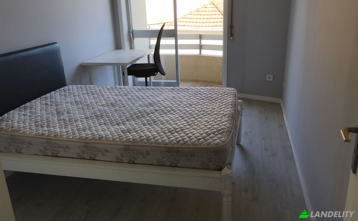 Apartment for Sale R da Azenha 263, 4200-110 Porto, Porto, Porto District, Portugal. Photo 18