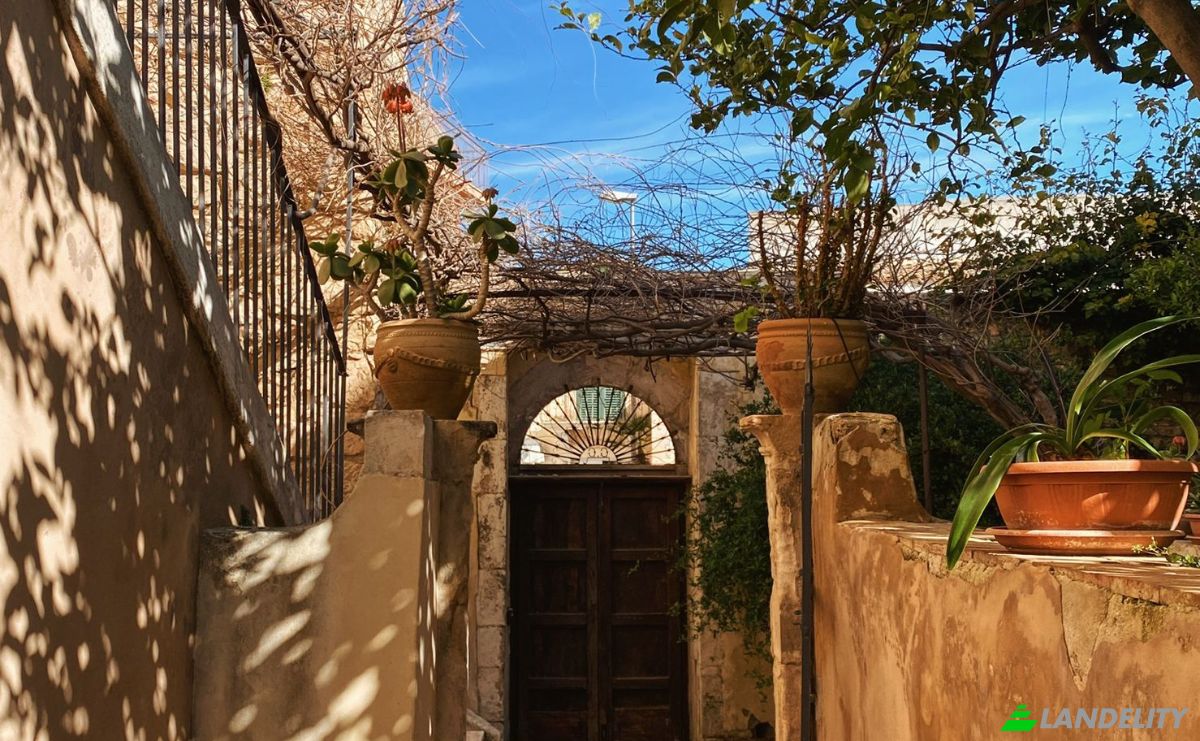 Mansion for Sale Via Meli, 97014 Ispica RG, Ispica, Free municipal consortium of Ragusa, Sicily, Italy. Photo 19