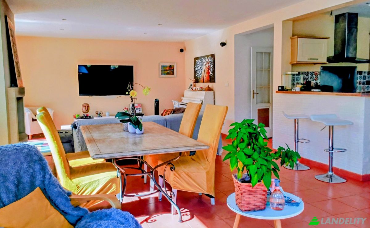 Villa for Sale 16 Rue des Courlis, 35350 Saint-Meloir-des-Ondes, Saint-Meloir-des-Ondes, Ille-et-Vilaine, Brittany, France. Photo 15